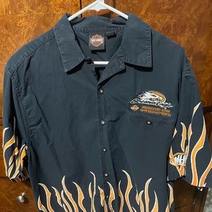 Screamin Eagle Performance Parts garage shirt by Harley Davidson.  Size is XL